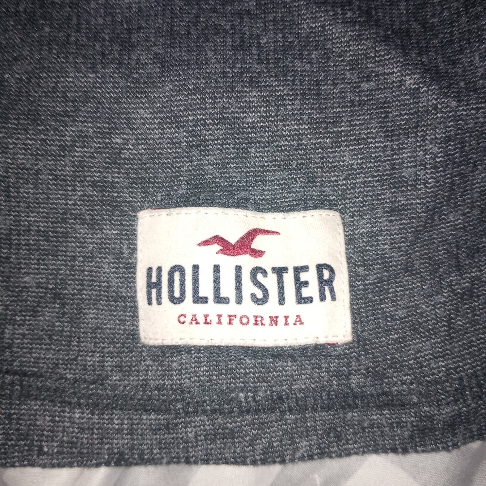 Hollister thermal shirt - Picture 2 of 3